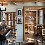 Sogndalstrand Kulturhotell 3* Sogndalsstrand